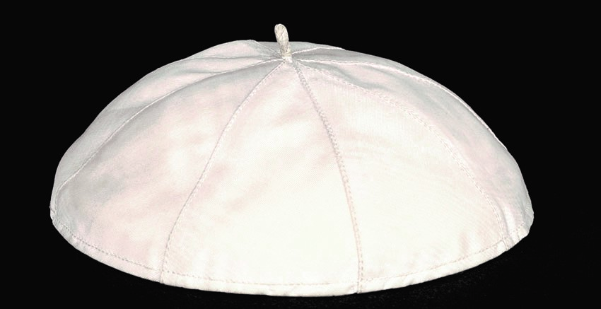 Päpstliche Mütze von Johannes Paul II.