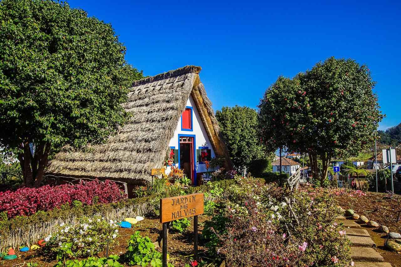 Strohgedecktes Haus in Santana auf Madeira