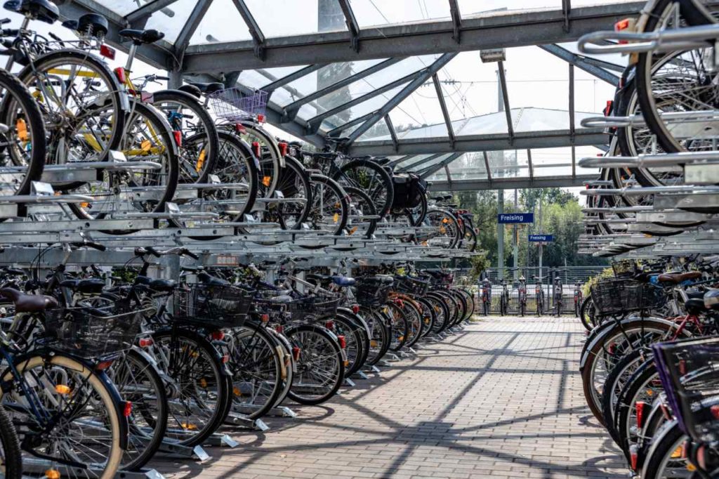 Fahrradabstellanlage am Bahnhof Freising