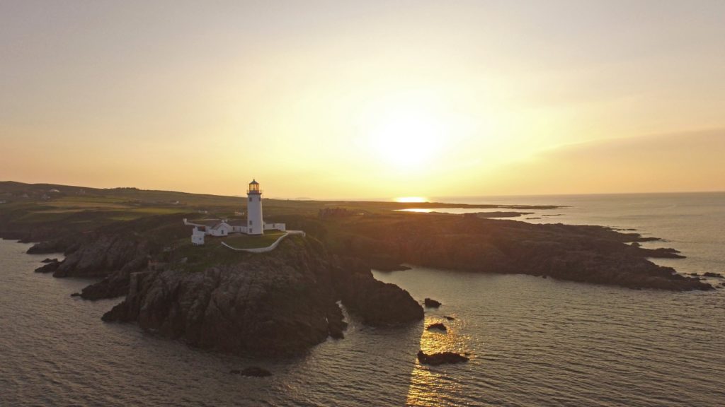 Fanad Head Leuchtturm im Sonnenuntergang