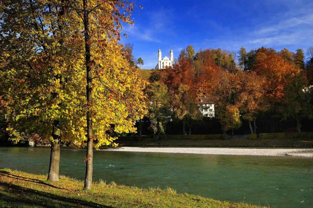 Blick von Isar zum Kalvarienberg