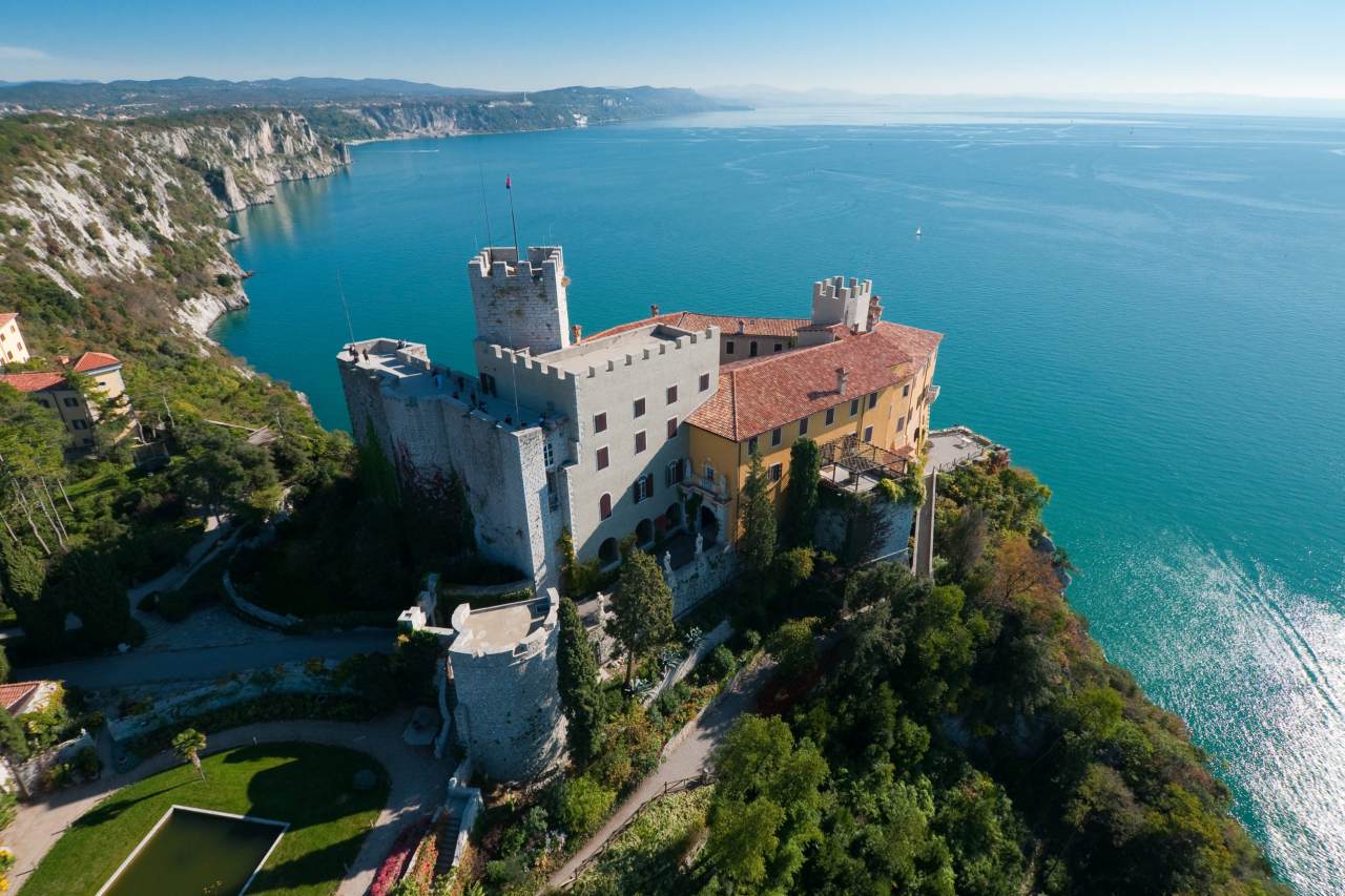 Schloss Duino am Golf von Triest