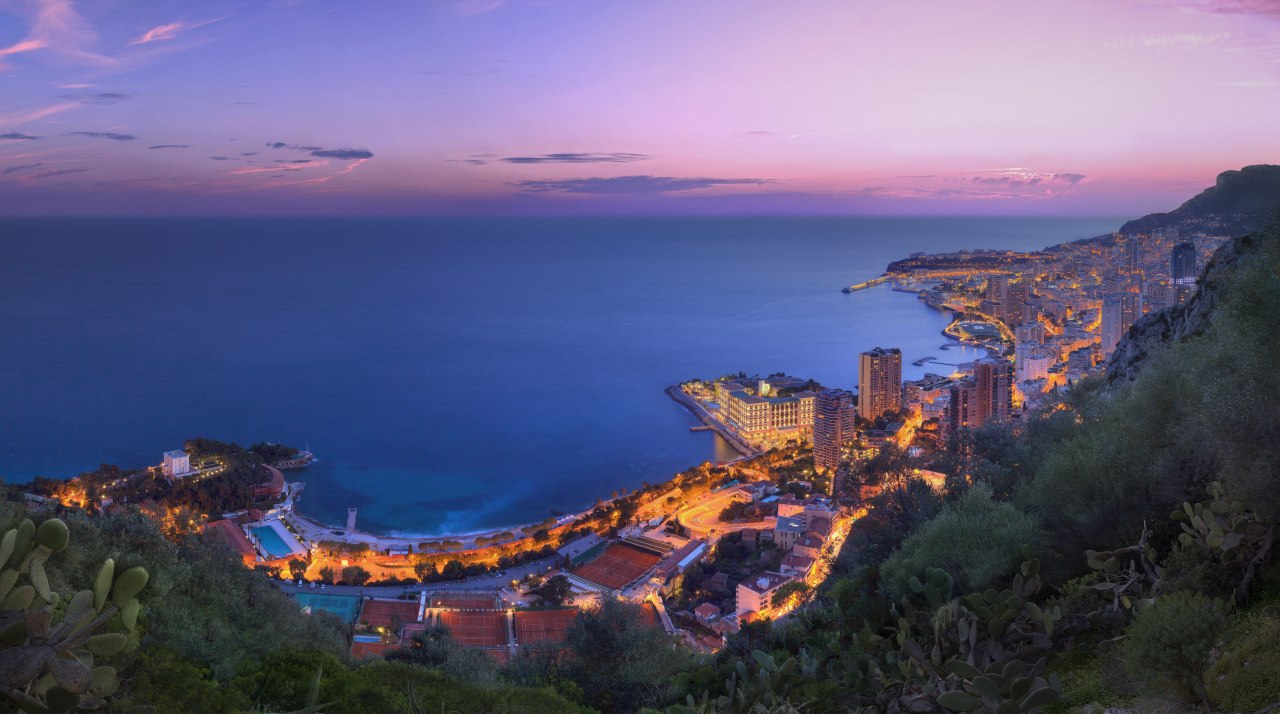 Skyline von Monaco im Abendlicht