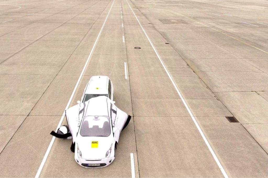 ADAC Crashtest mit Autobahnassistenten
