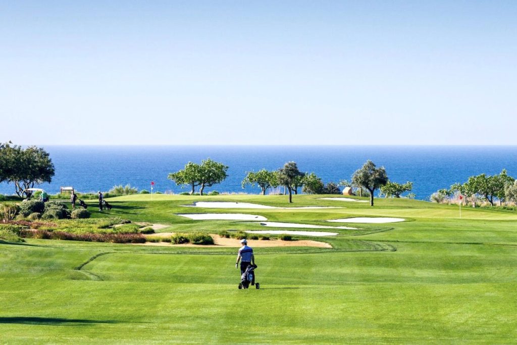 Algarve - Die Golfschläger gehen auf uns