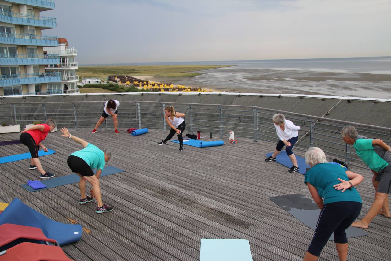 Outdoor Fitnesskurs im Cuxhavener Thalassozentrum