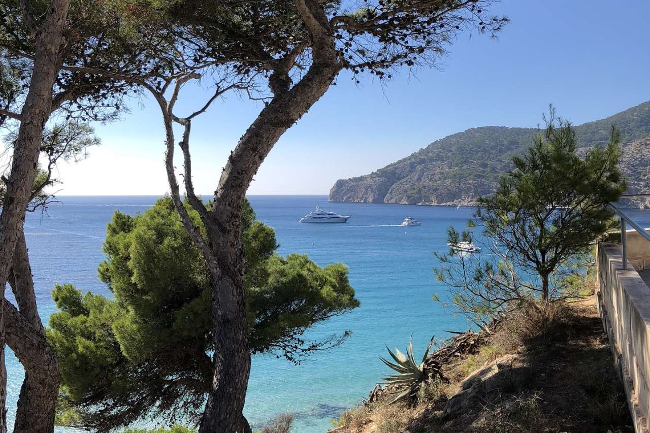 Camp de Mar Bucht Ausgang