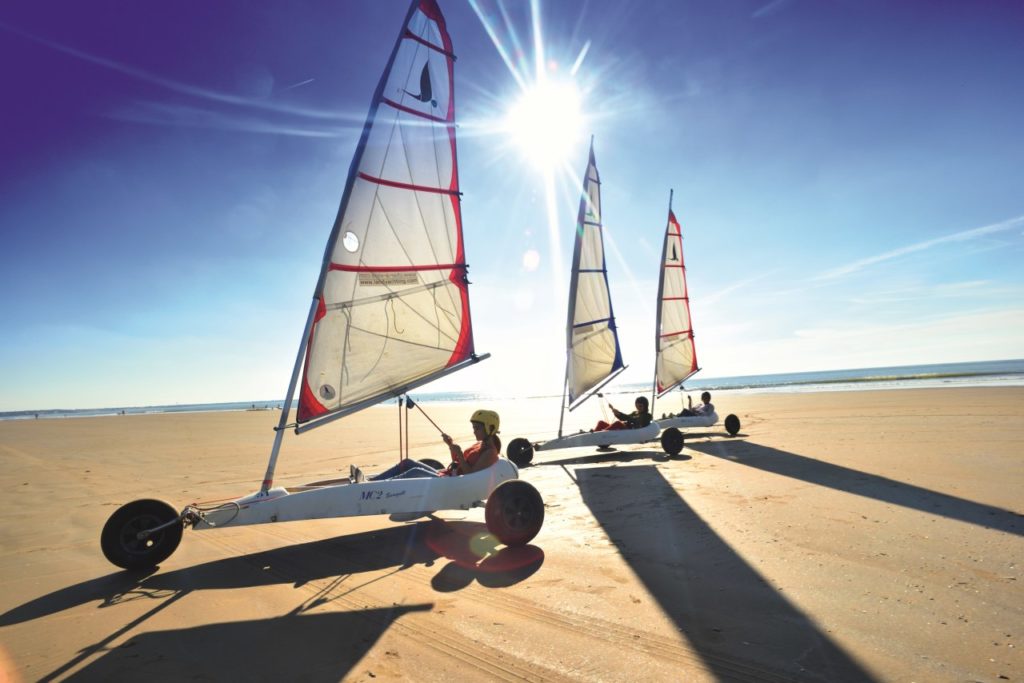 Strandsegler bei Saint-Brevin