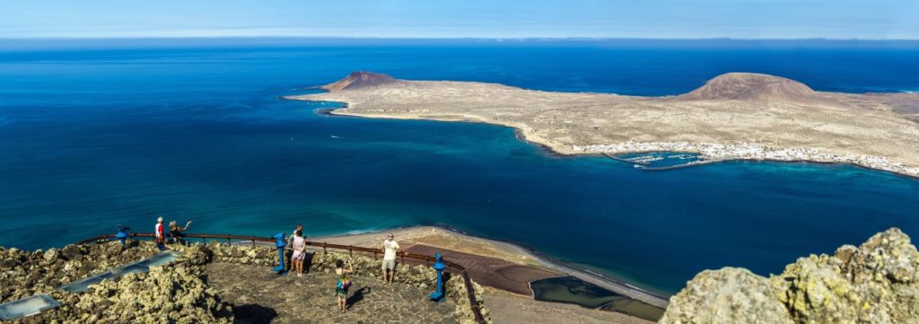 Mit dem Gleitschirm von Lanzarote nach La Graciosa