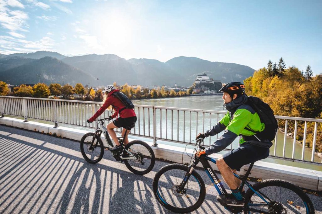 Fahrradweg bei Ebbs über den Inn