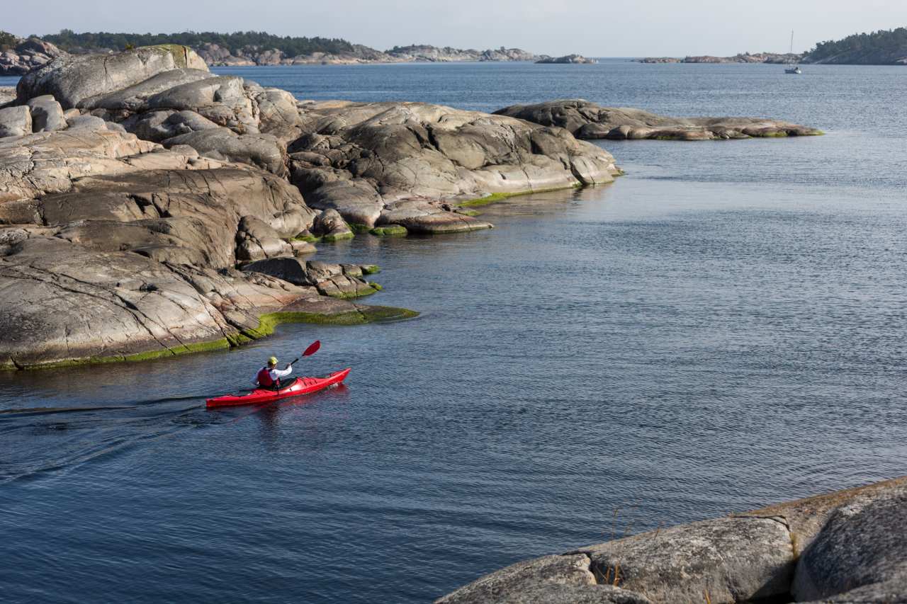 Kajakfahrer in den Stockholmer Schären