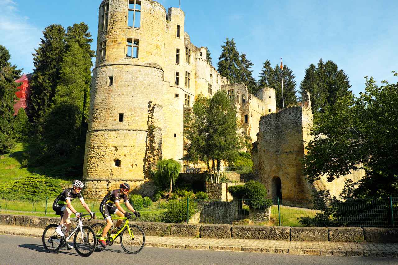 Schloss Beaufort Radfahrer
