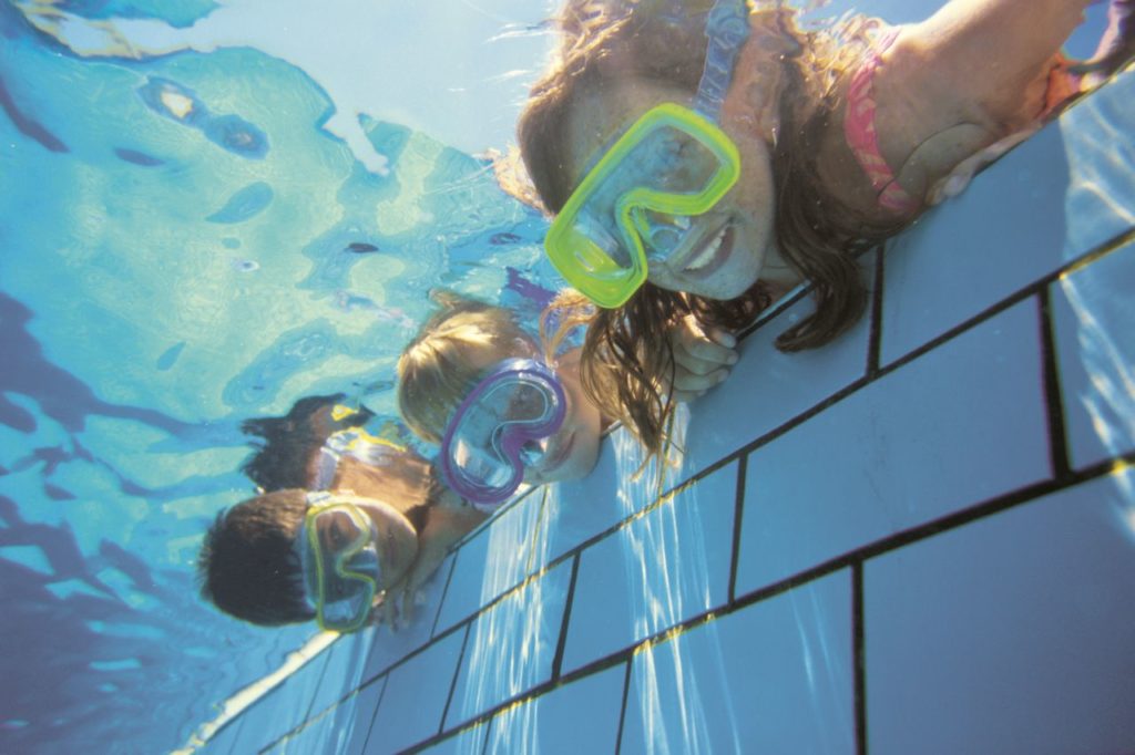 Taucherbrillen Pool Schwimmschule Wasserlust