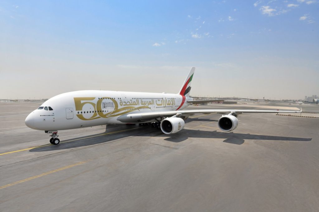 Emirates Airbus A380 Sonderlackierung 50 Jahre VAE