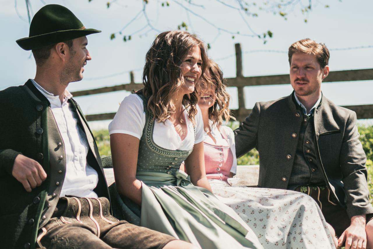 Berchtesgaden Trachten Dirndl Lederhosen