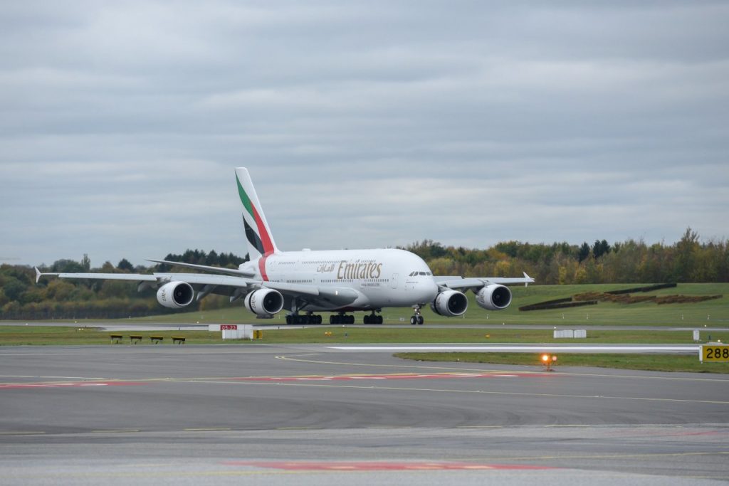 Emirates A380 Rollfeld Hamburg