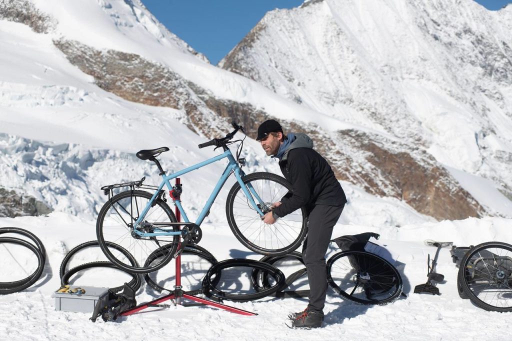 Fahrradwinterreifen Test Schweizer Alpen