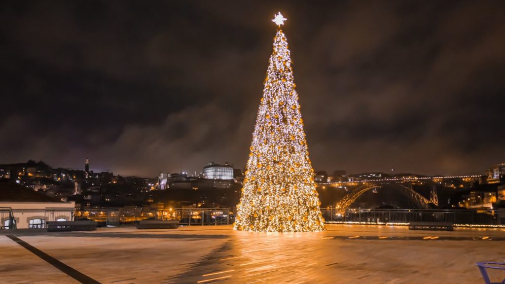 Weihnachtsbaum World of Wine Porto