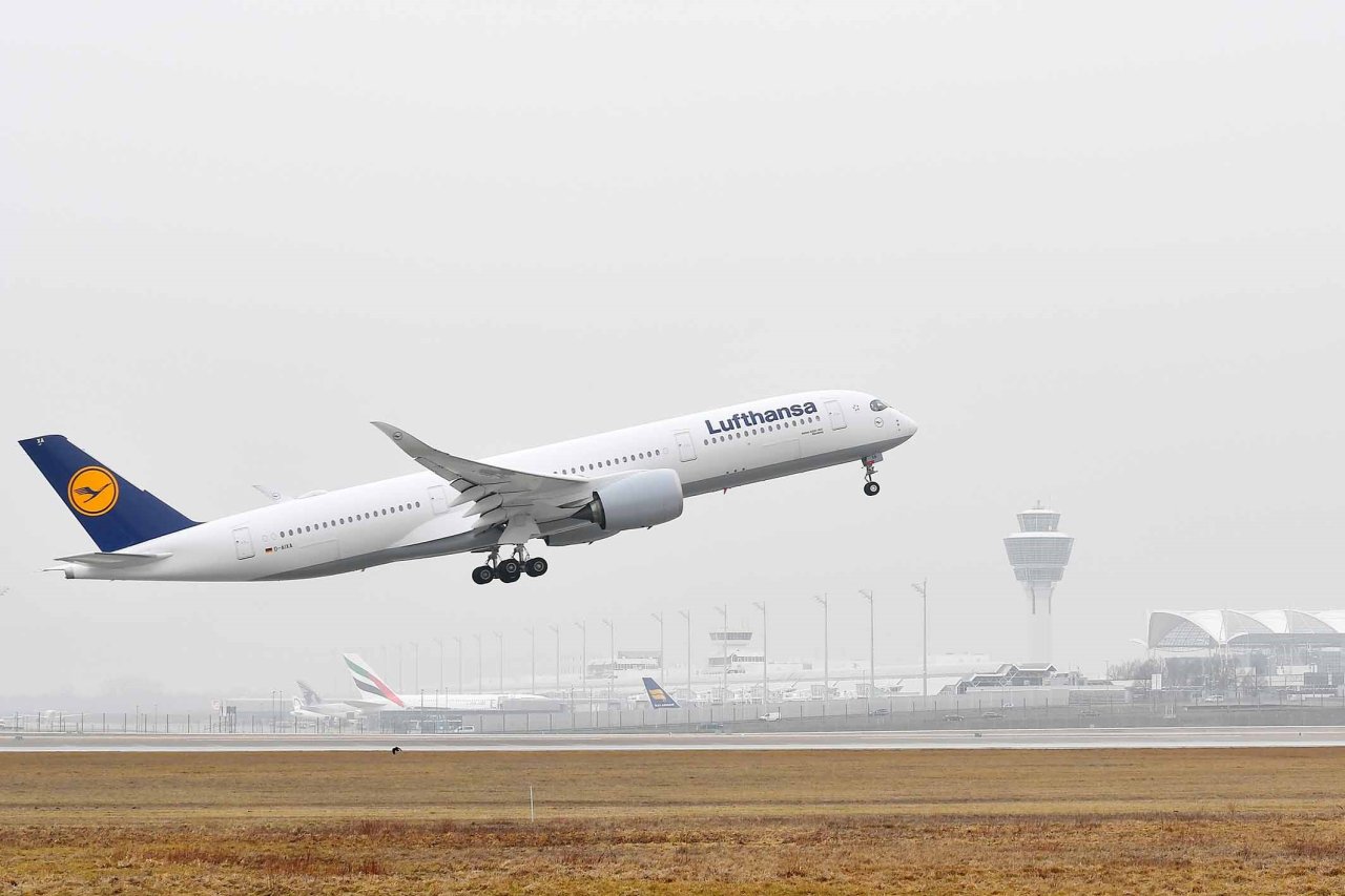 Lufthansa Airbus A350-900 München-Delhi