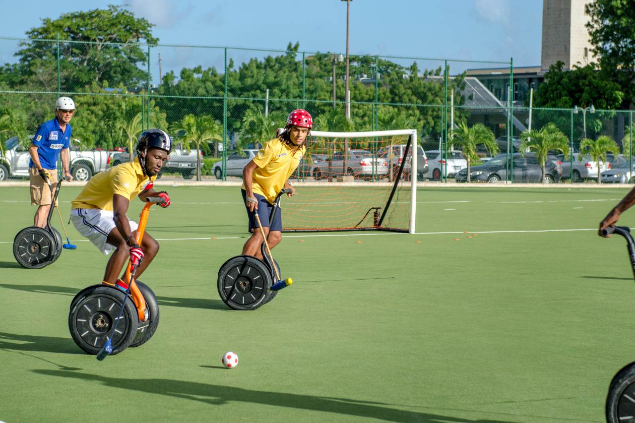 Segway-Polo-Spieler auf Barbados