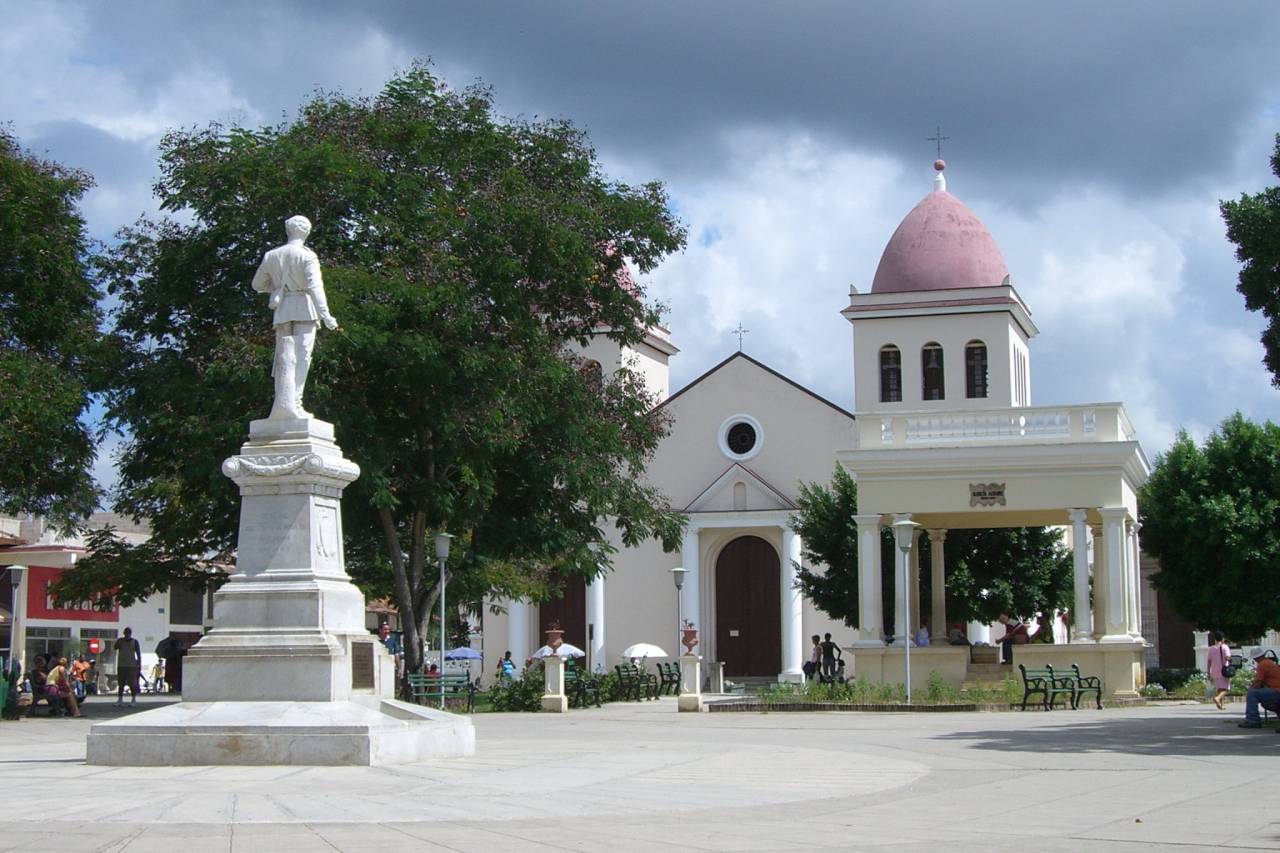 Zentraler Platz in Holguin Kuba