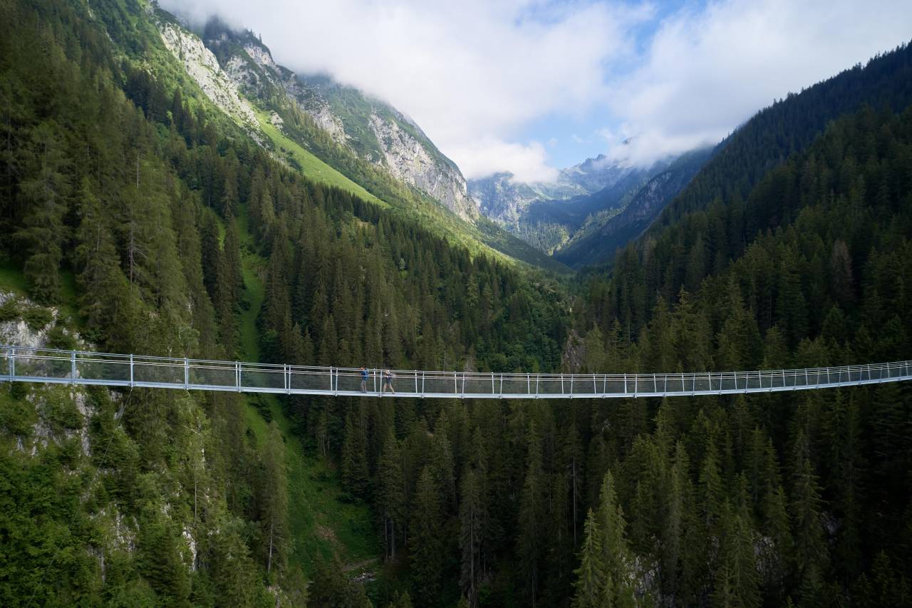 Hängebrücke von Holzgau im Tiroler Lechtal
