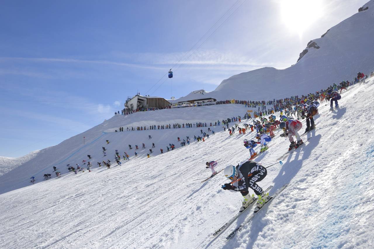 Start Skirennen Der weisse Rausch am Vallugagrat