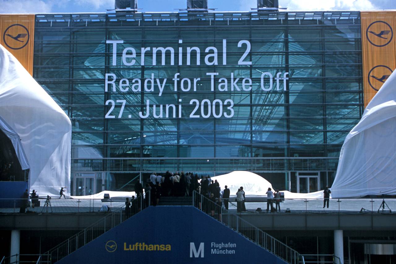 Eröffnung Terminal 2 am Münchner Flughafen 2003