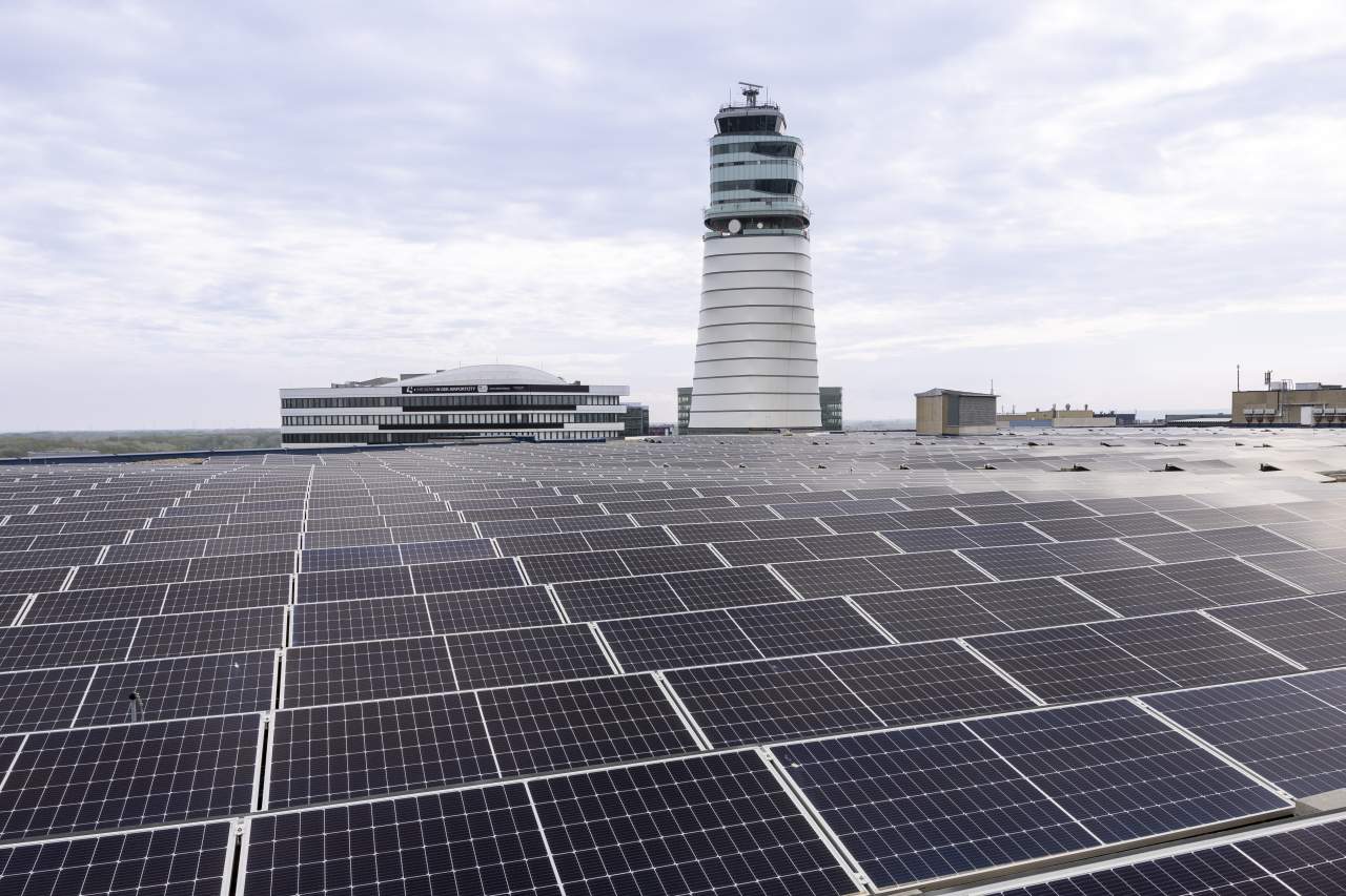 Photovoltaikanlage Parkhaus 3 Flughafen Wien