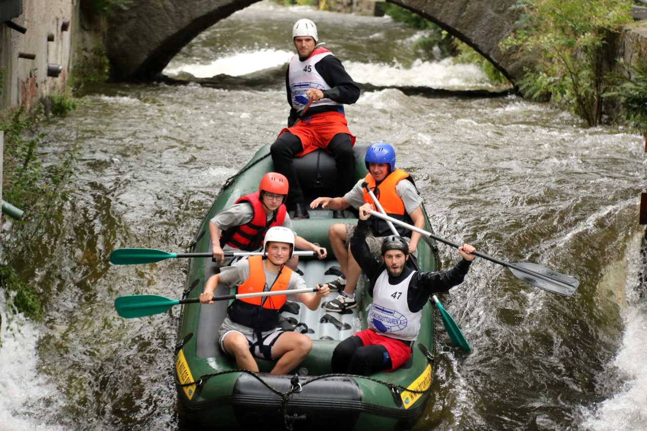 Wildwasser-Rafting Team in Tambach-Dietharz