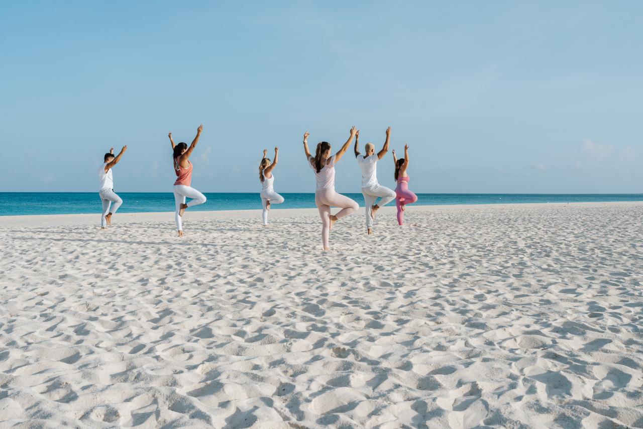 Open Air Yoga am Eagle Beach Aruba