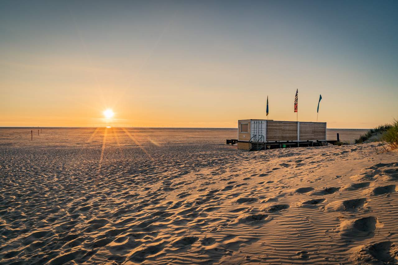 Borkum Strand und Düne Sonnenuntergang