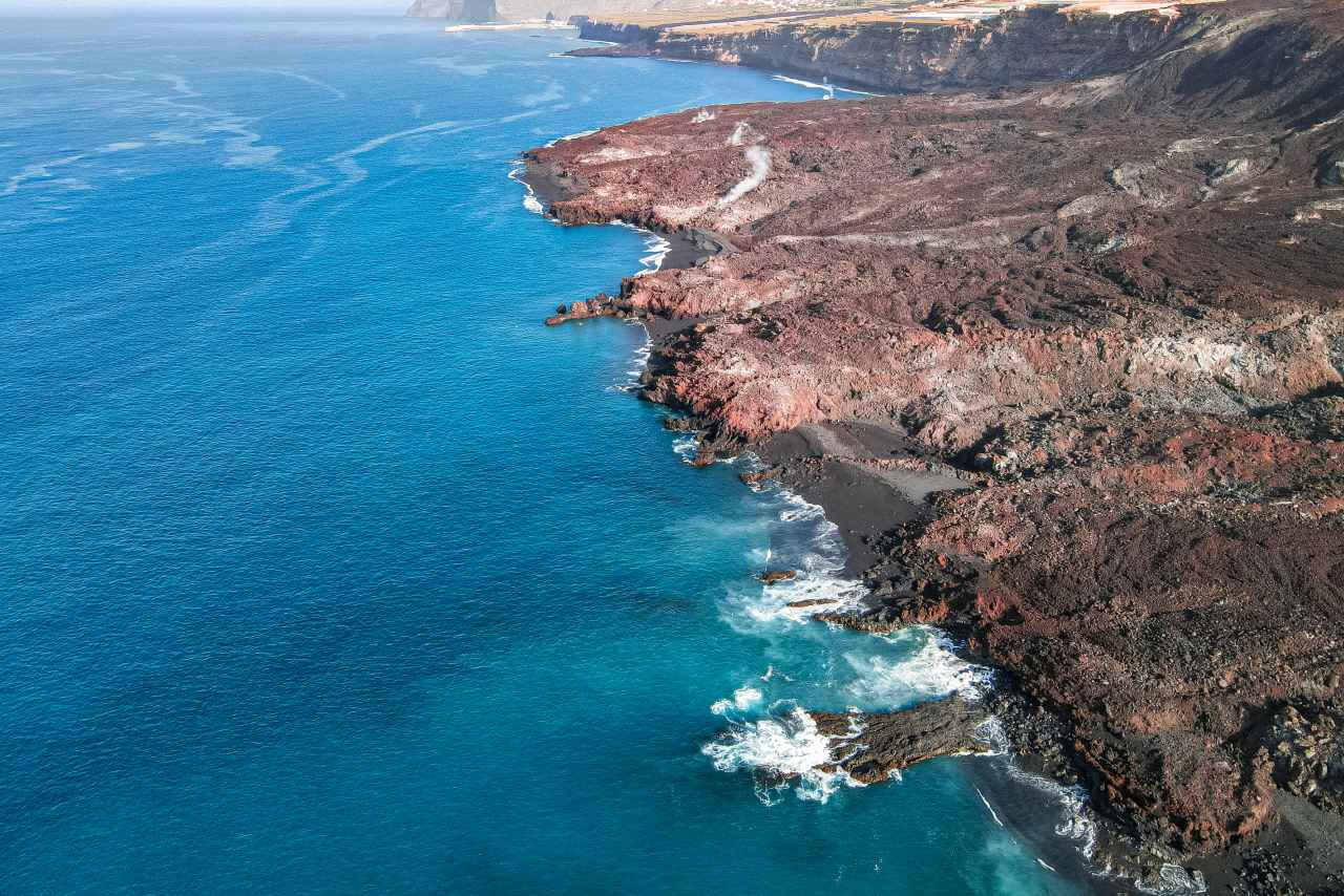 Lavaströme an der Westküste von La Palma