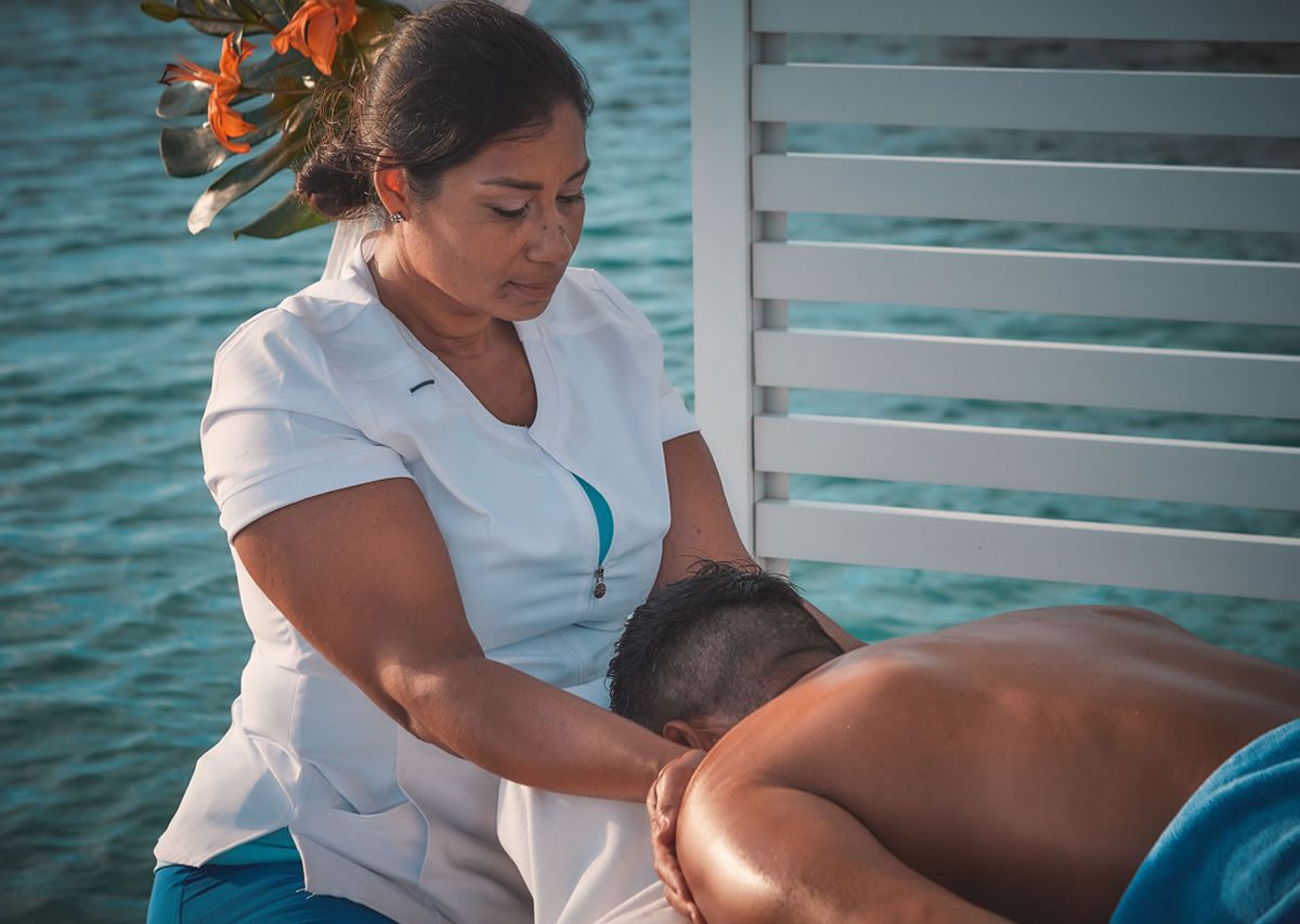 Aruba Floating Massage Spa