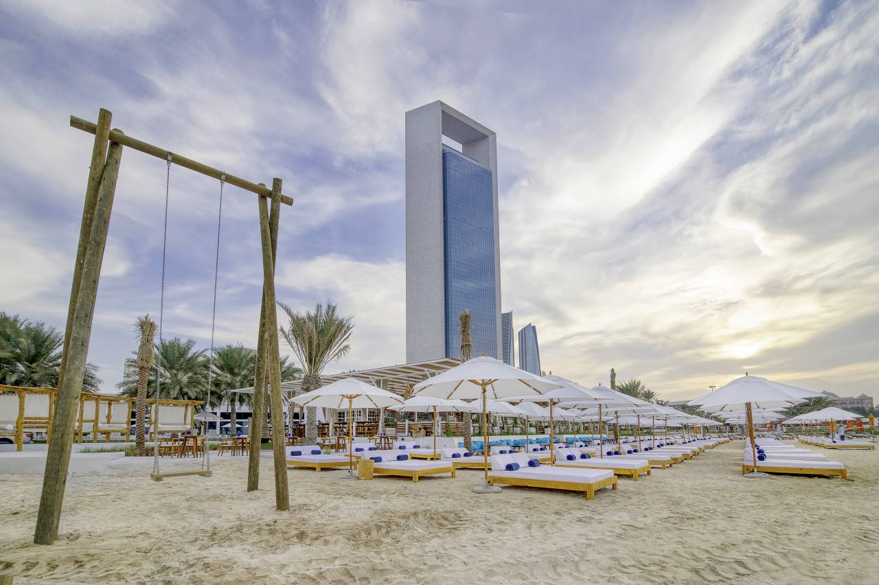 Cabanas Strand Cove Beach Abu Dhabi