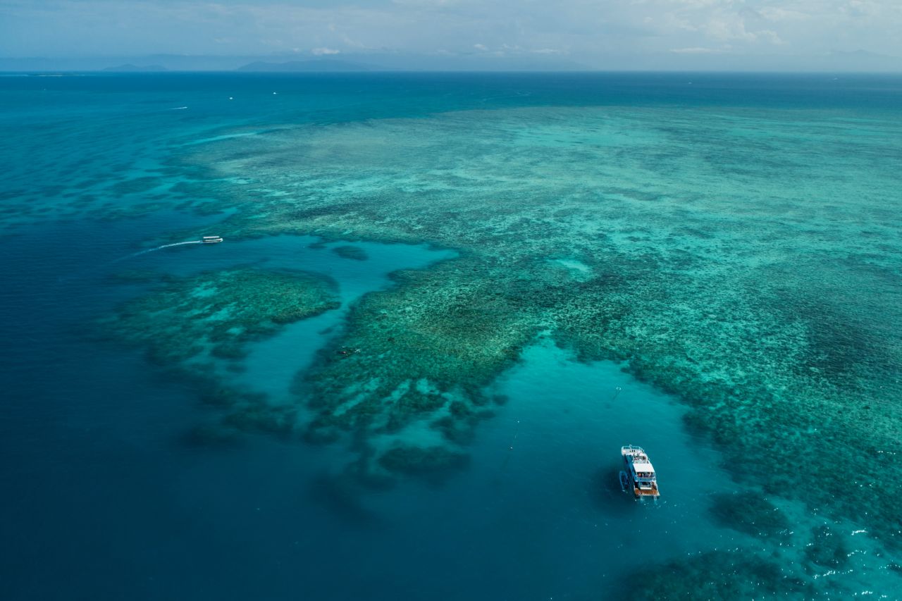 Great Barrier Reef Hybrid-Elektro-Katamaran