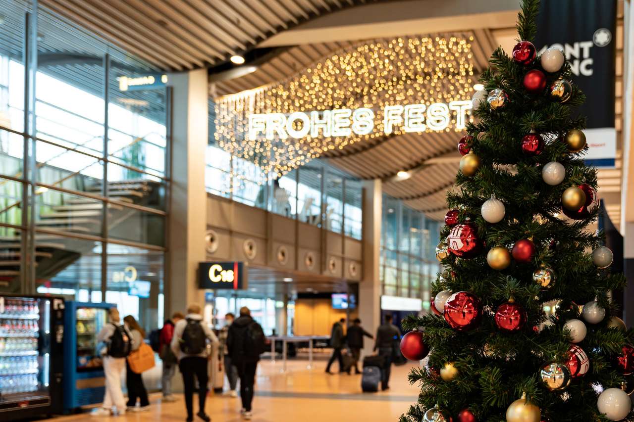 Weihnachten 2022 Flughafen Hamburg