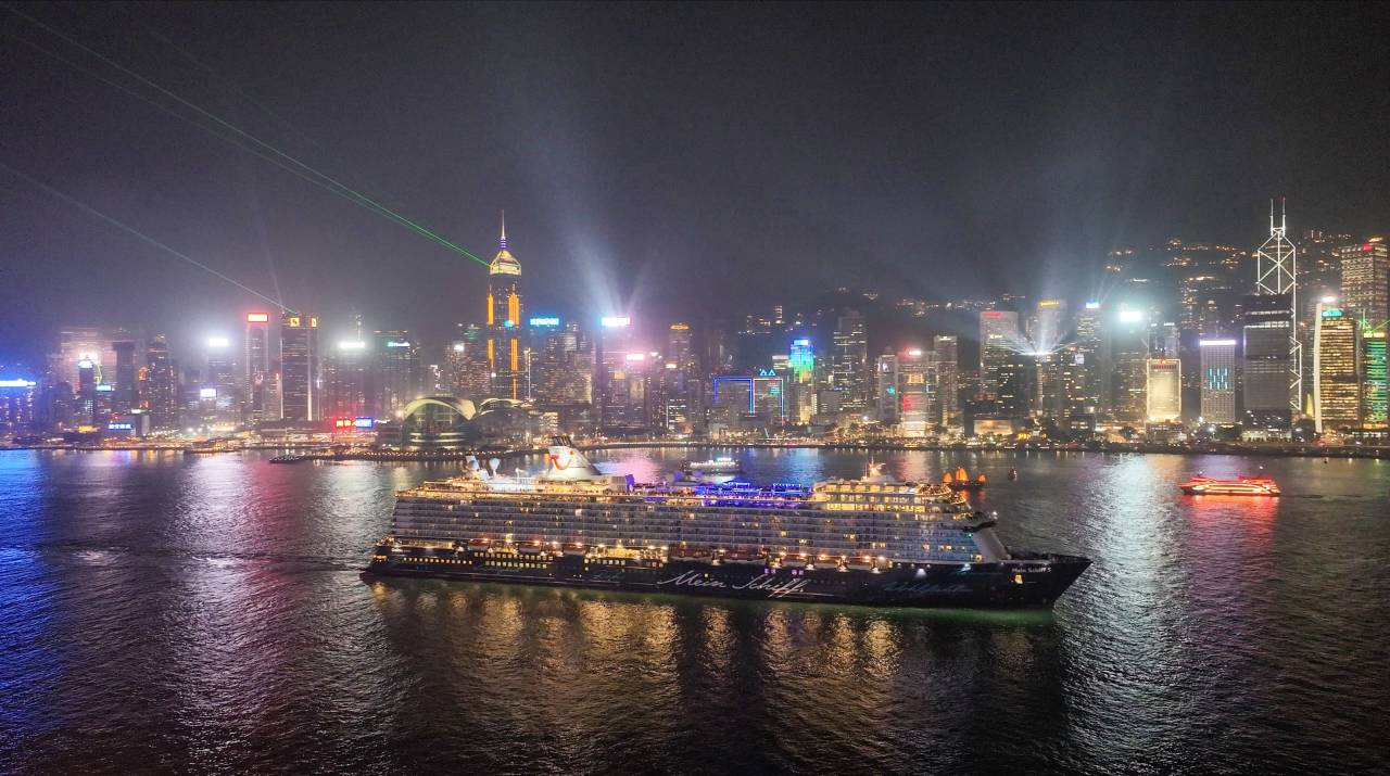 Mein Schiff 5 Symphony of Lights Hongkong 2023