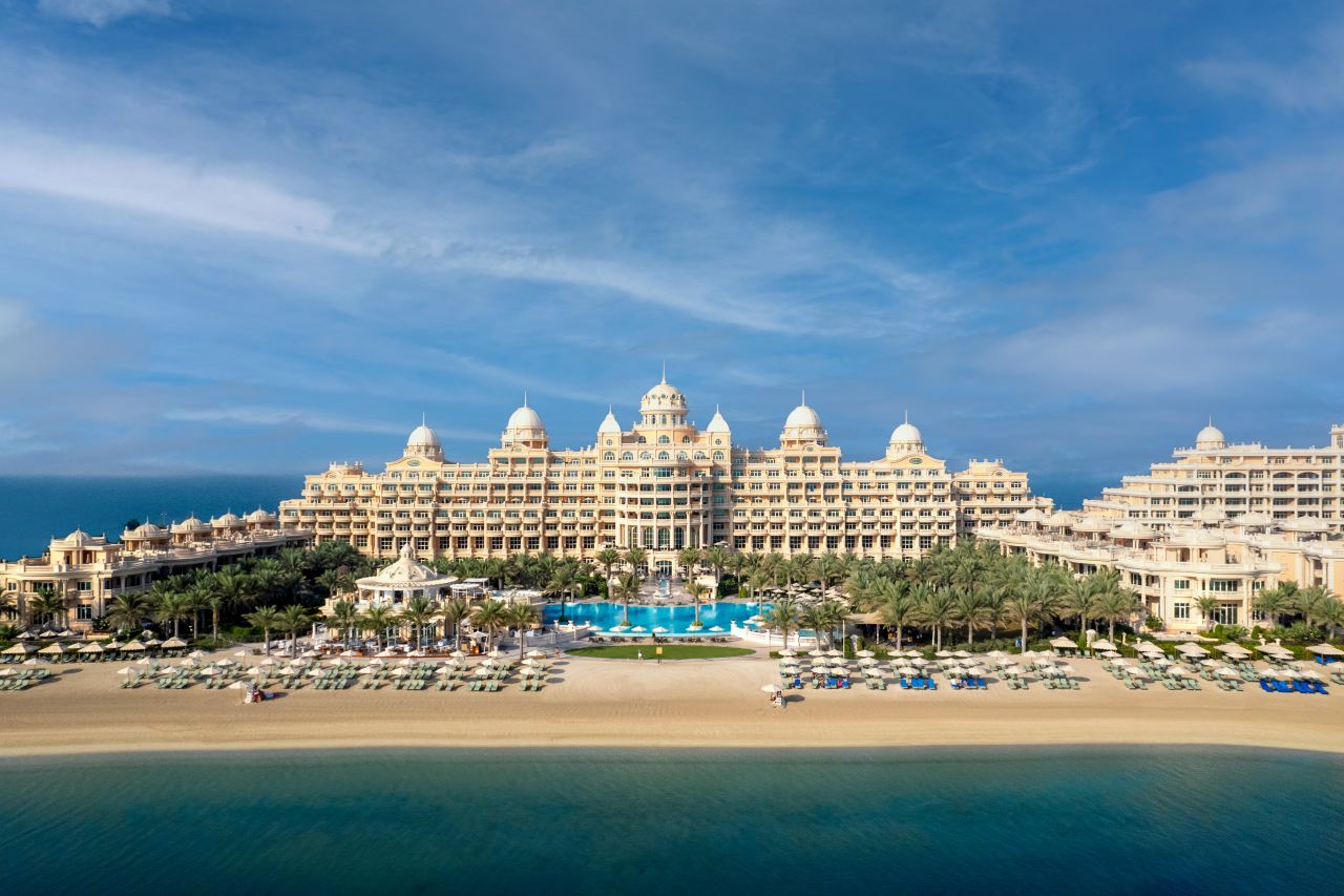 Raffles The Palm Dubai Strand und Außenansicht