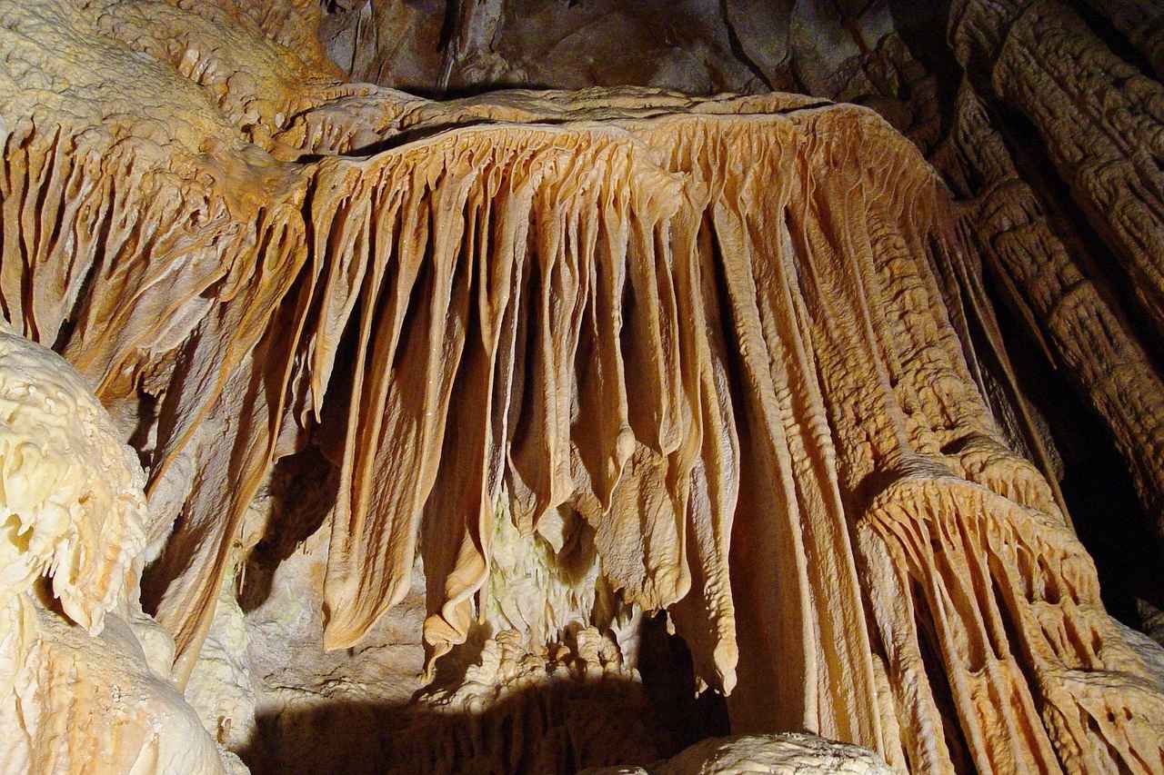 Sfendoni Höhle Stalagtiten