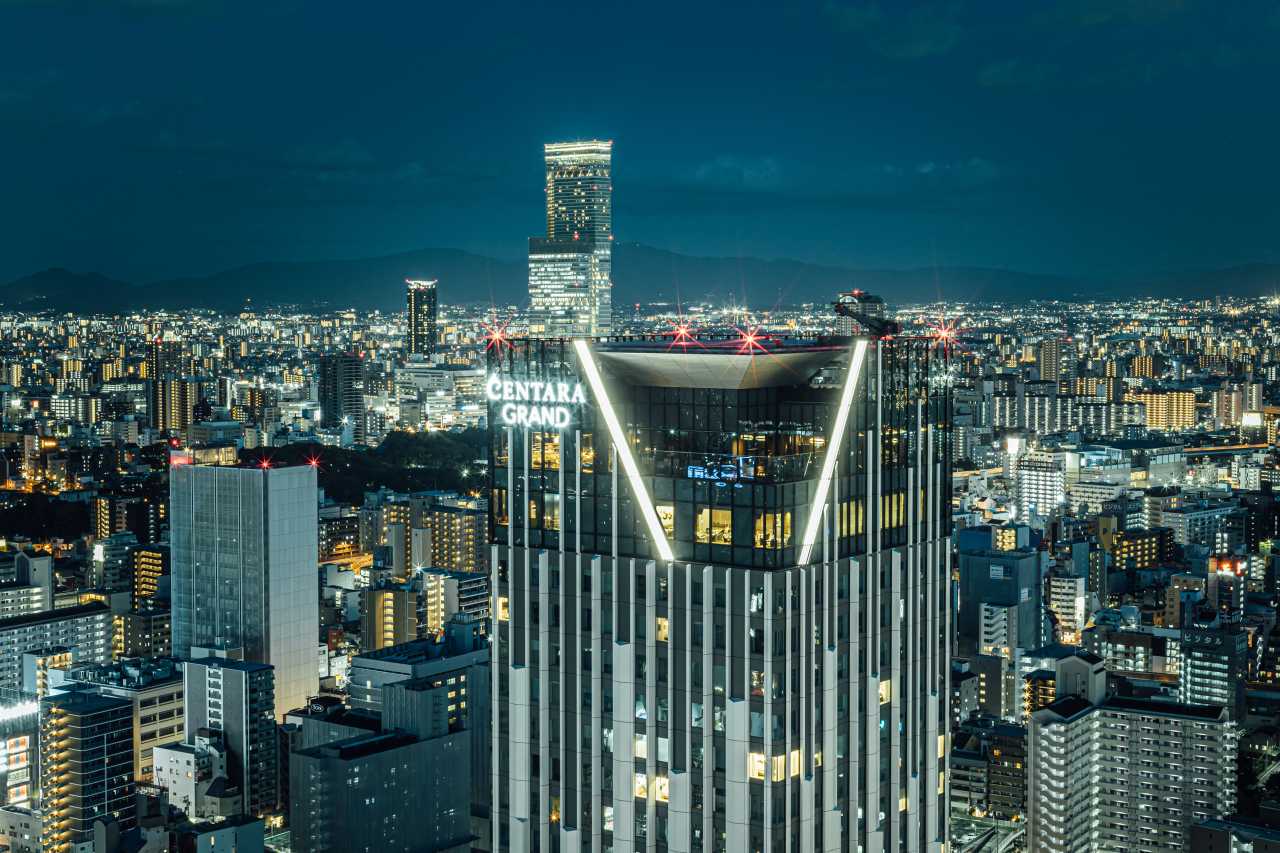 Centara Grand Osaka bei Nacht
