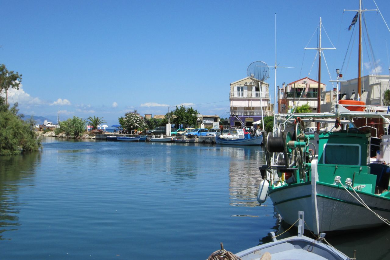 Hafen von Messonghi auf Korfu