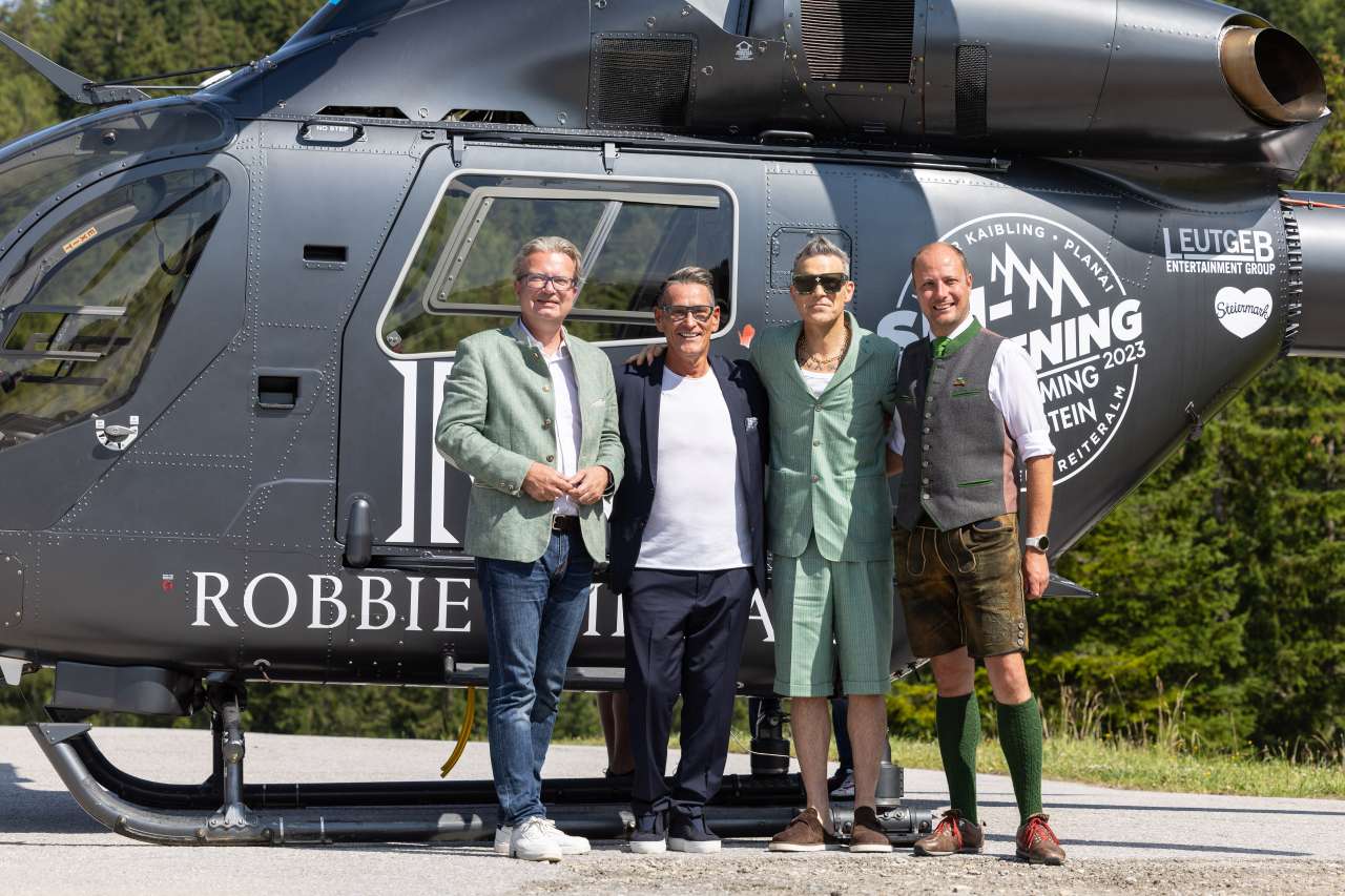 Robbie Williams Ankunft Hubschrauber Pressekonferenz Schladming