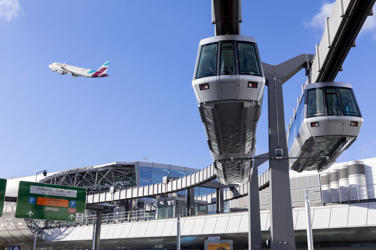 SkyTrain Flughafen Düsseldorf