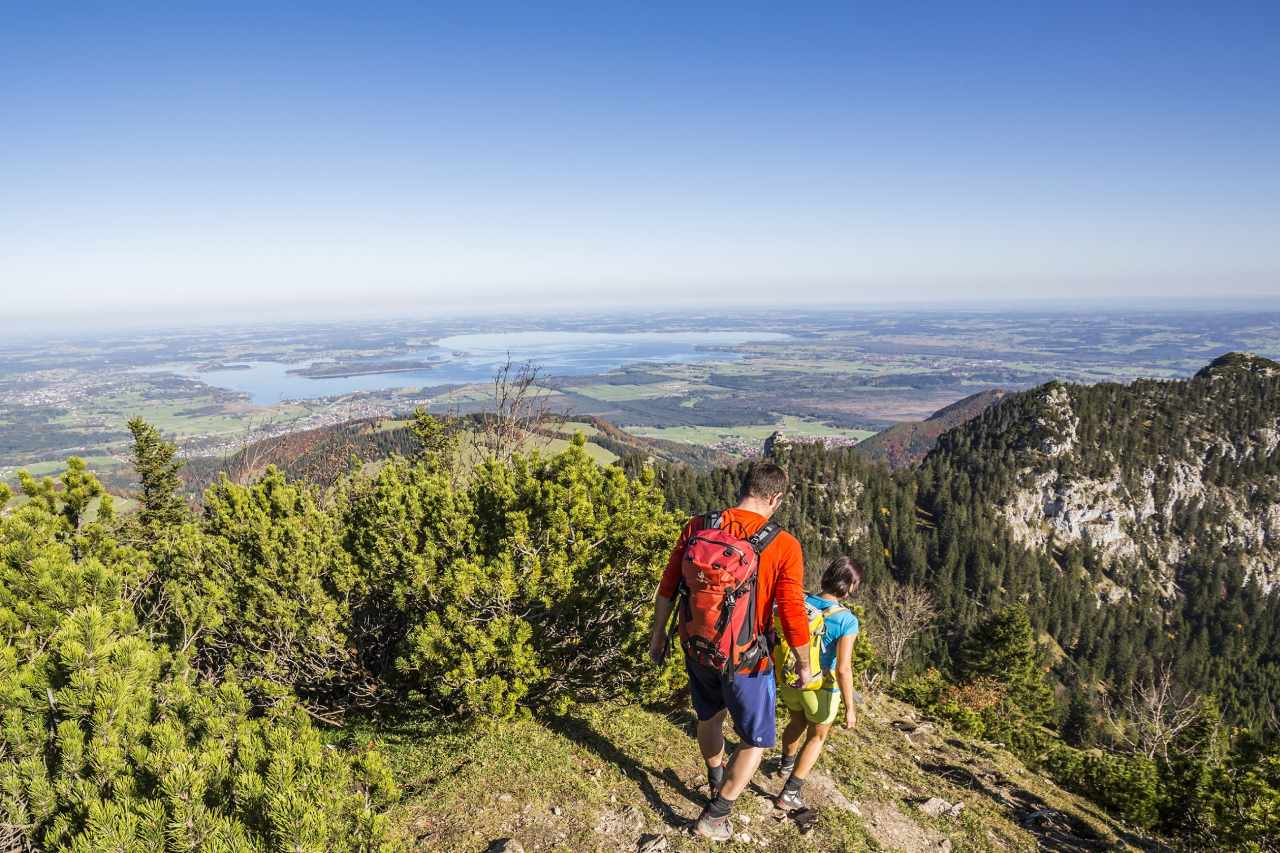 Wanderer auf der Kampenwand Gipfeltour