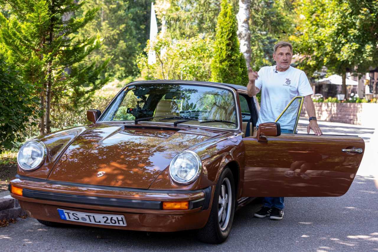 Richy Müller im Porsche