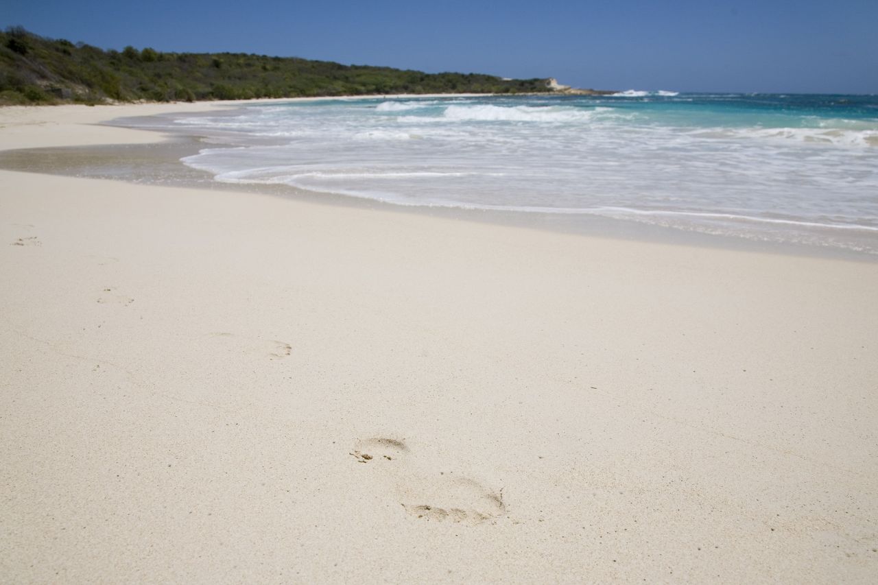 Half Moon Bay Antigua blassrosa Färbung