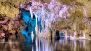 Cuevas dels Harms unterirdischer See