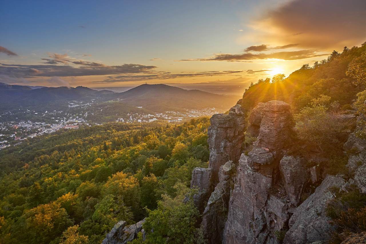 Battertfelsen in Baden-Baden zum Sonnenuntergang