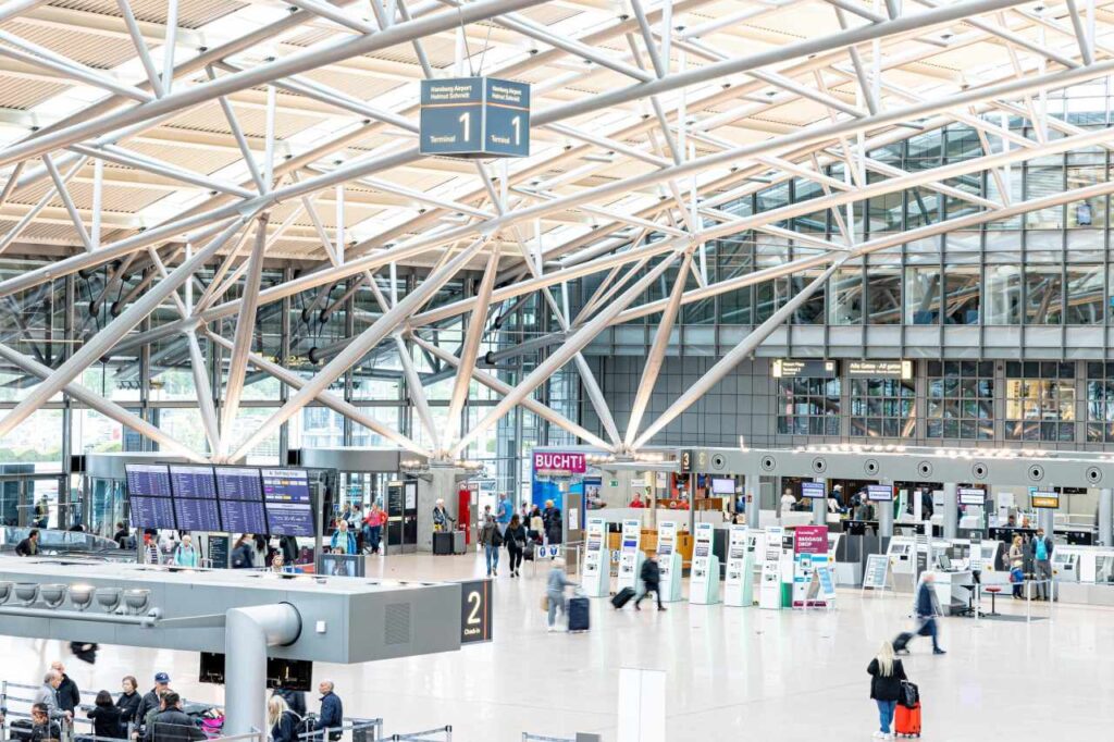 Herbstferien 2025 Flughafen Hamburg